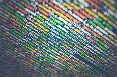 Worried About Missing Out or Buying at the Peak? This Article Explains the Decision-Making Logic for "When to Buy a House"